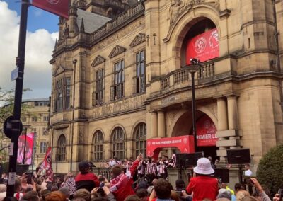 <strong>Blades unite fans in celebrations for promotion heroes </strong>