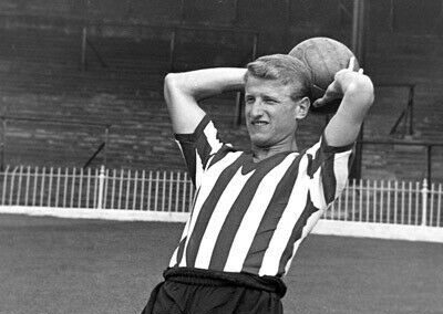 Former Sheffield United footballer Gerry Summers dies aged 90