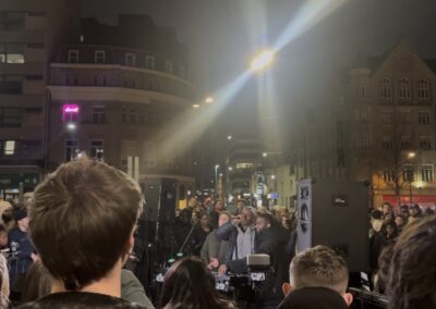 Famous DJ hosts set in Sheffield City Centre attracting thousands of viewers in support of local artists