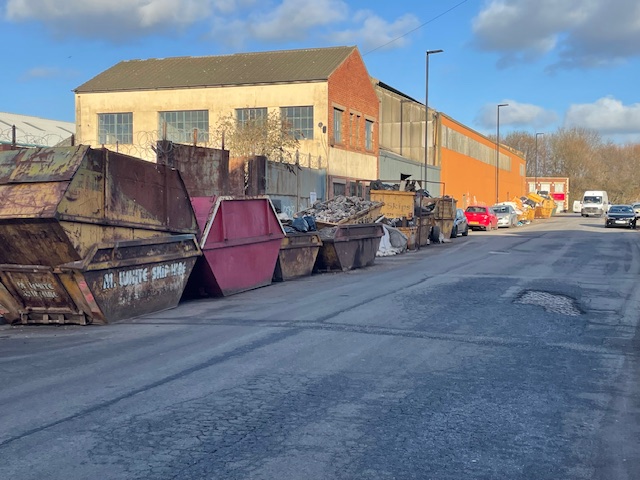 M White Skip Limited yard