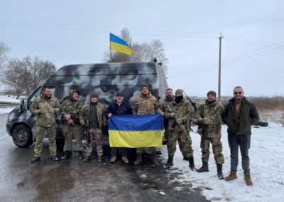 Mother-son duo embark on 1,000 mile trip to deliver lifesaving vehicles to Ukraine
