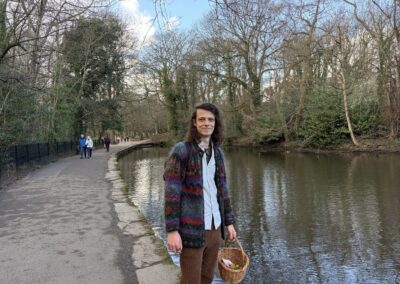 Watch: Foraging workshop invites Sheffield residents to discover edible nature
